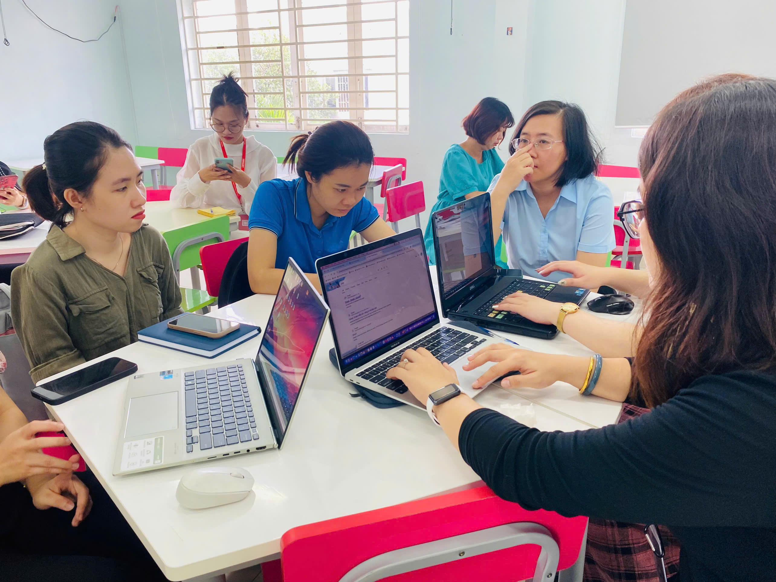 Chương trình tiếng anh First Step của E-Study